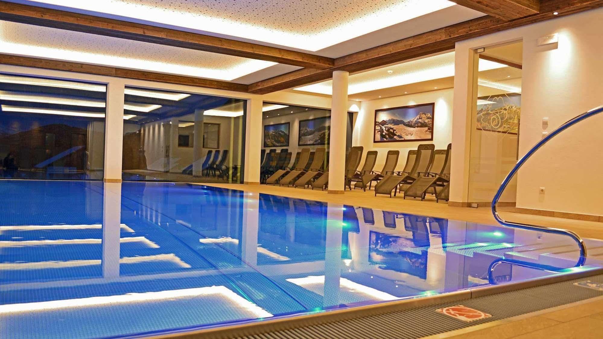 Hotel Trenker 브라이에스 외부 사진