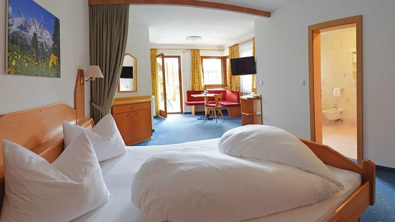 Hotel Trenker 브라이에스 외부 사진
